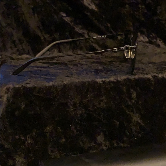 Authentic Michael Kors Trenton pilot sunglasses - Picture 5 of 12